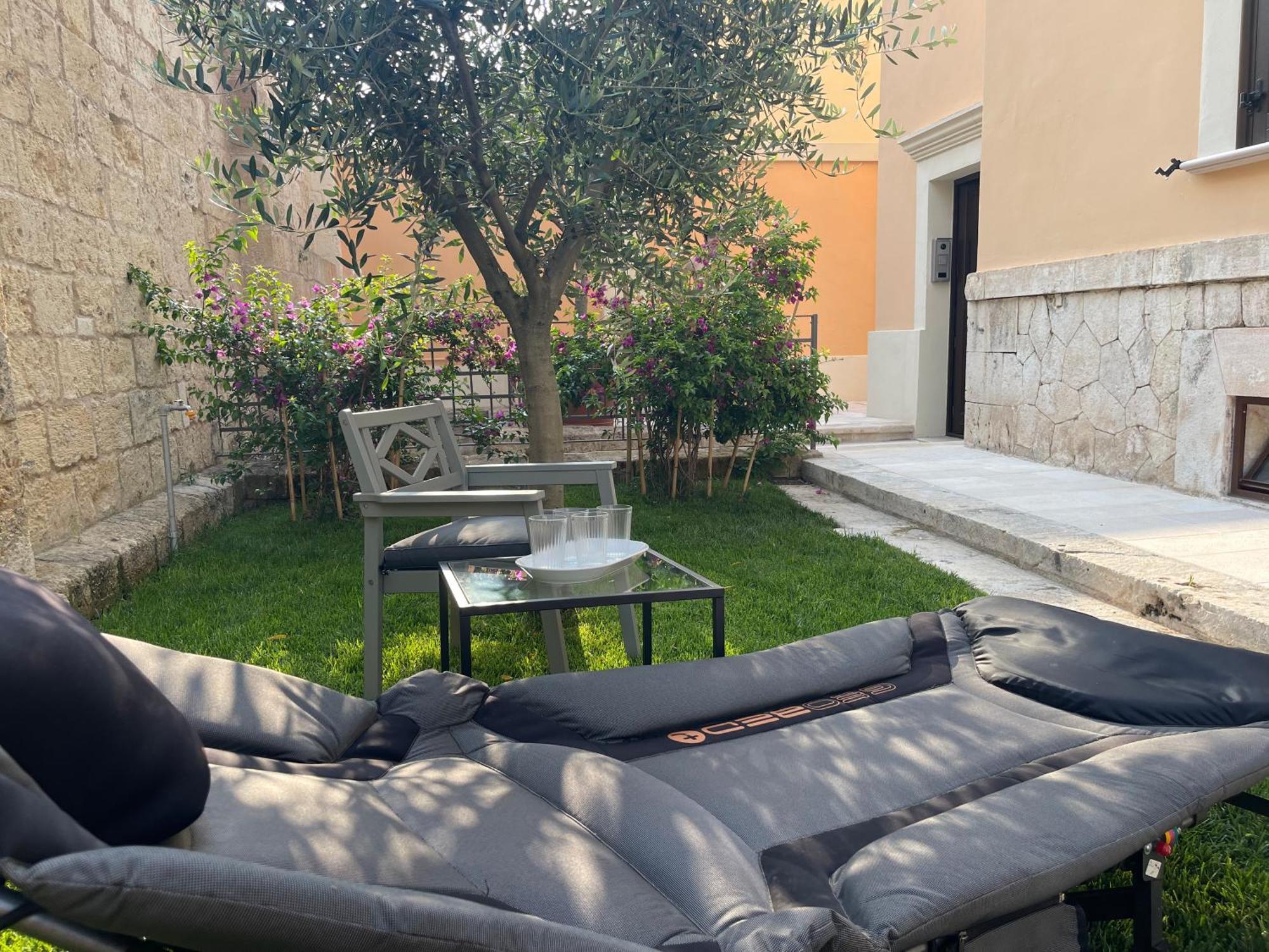 Hotel Palazzo Pitagora Taranto Esterno foto