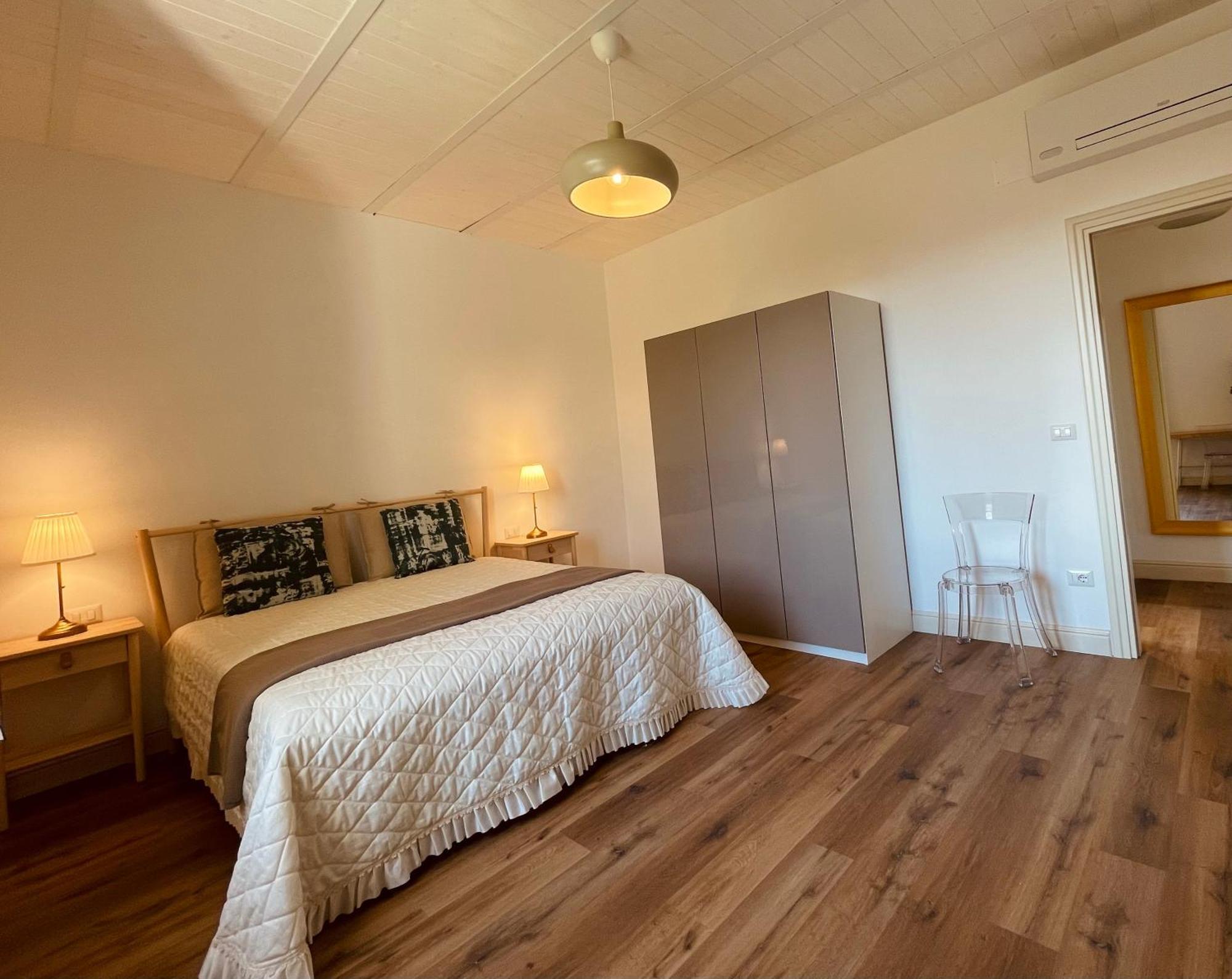 Hotel Palazzo Pitagora Taranto Esterno foto