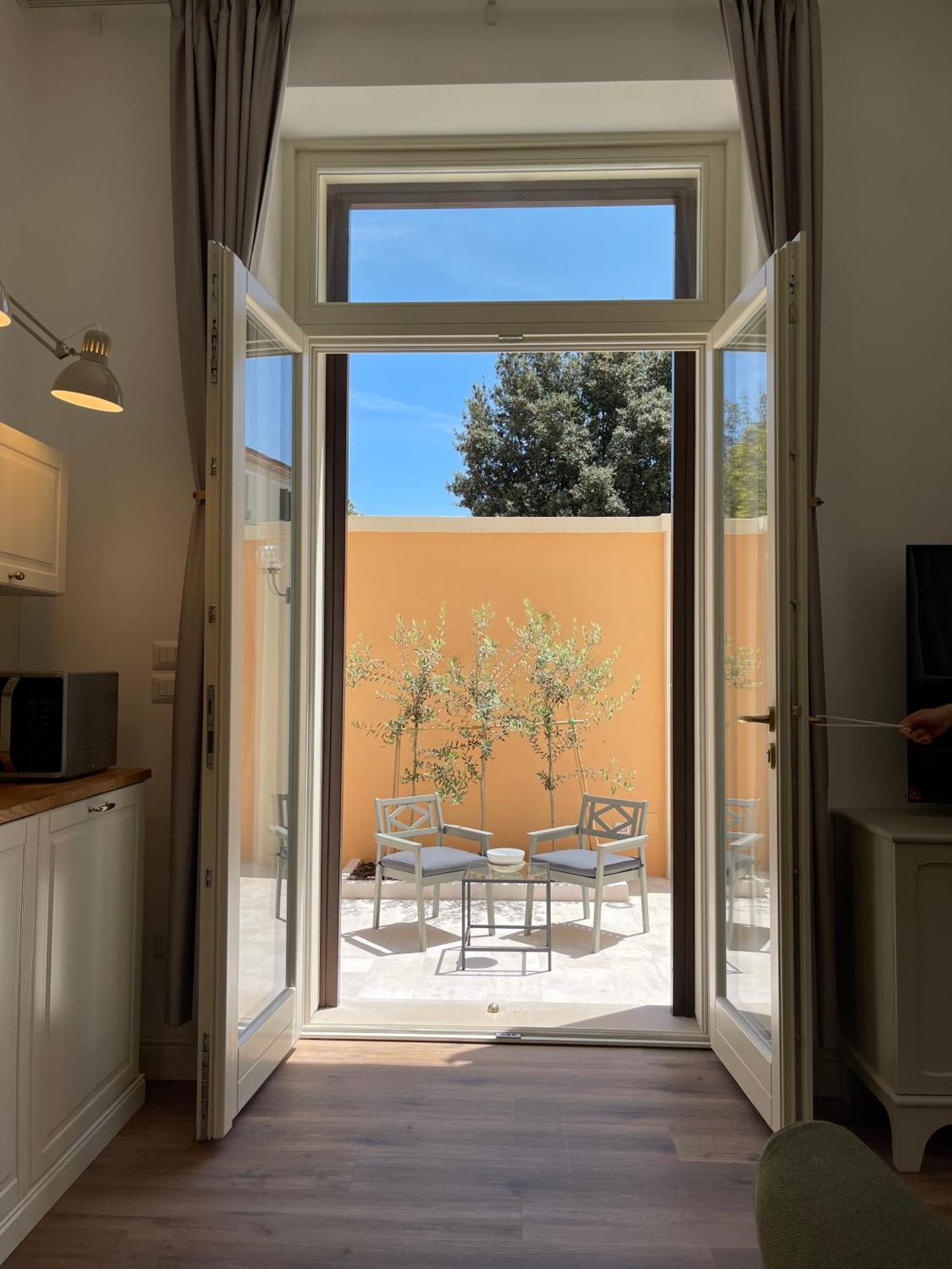 Hotel Palazzo Pitagora Taranto Esterno foto