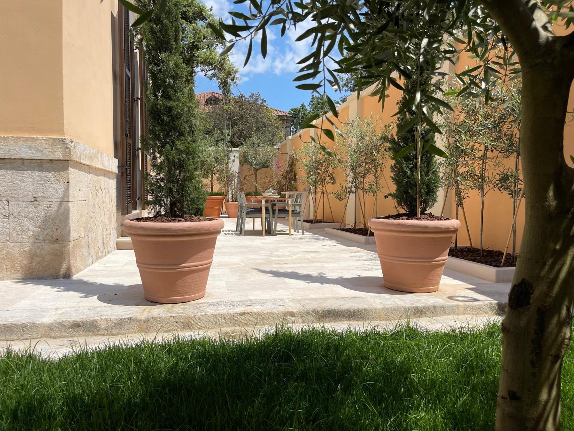 Hotel Palazzo Pitagora Taranto Esterno foto